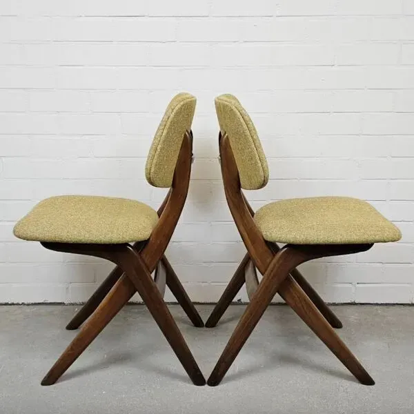 Illustration numéro 3 du produit Suite de 6 chaises ciseaux vintage Louis van Teeffelen
