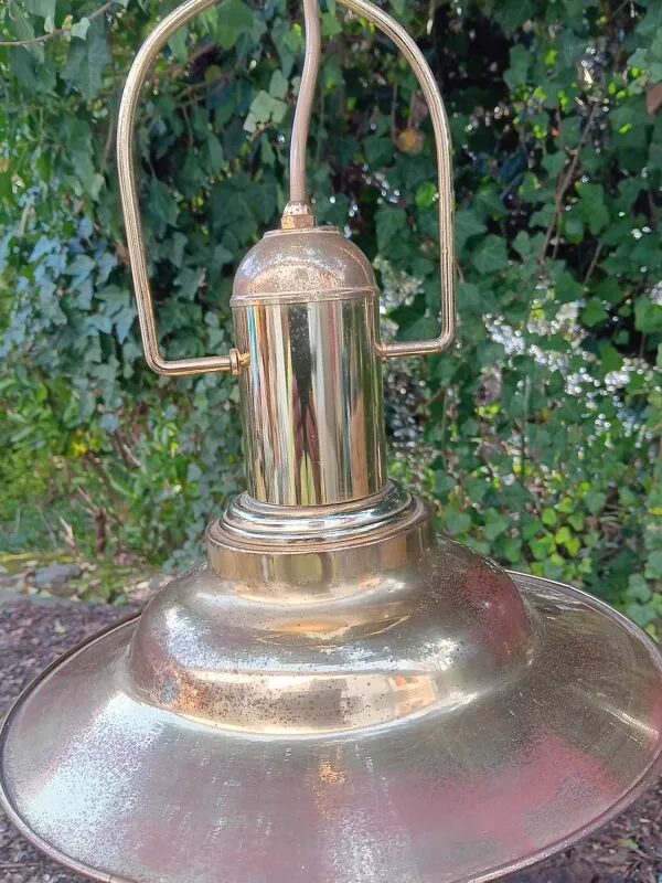 Illustration numéro 3 du produit Lampe à suspension