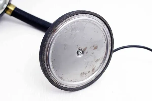 Illustration numéro 3 du produit Lampe de bureau industrielle Hillebrand