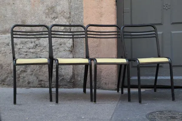 Illustration numéro 3 du produit Chaises Tolix