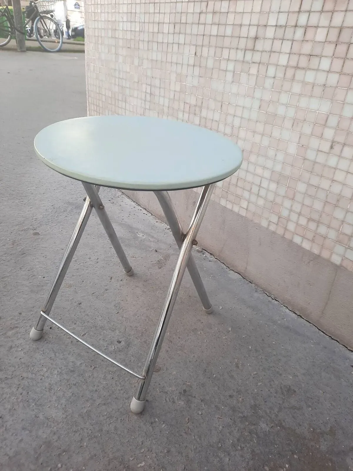 Illustration numéro 3 du produit Tabouret industriel