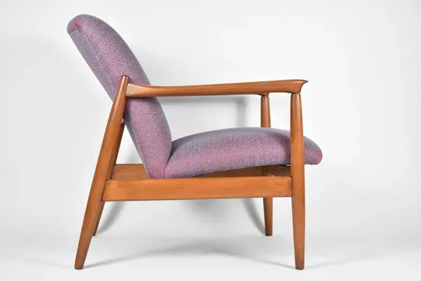 Illustration numéro 3 du produit Fauteuil original restauré GFM-64, signé par le designer E.Homa, années 1960,