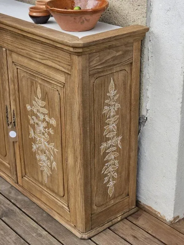 Illustration numéro 3 du produit Haut de buffet en chêne massif création hade made   elea