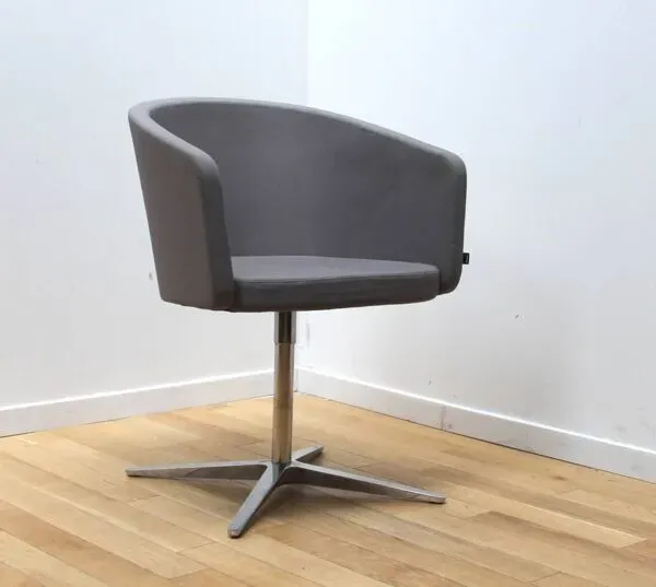 Illustration numéro 3 du produit Fauteuil club Bene