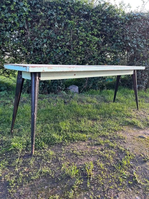 Illustration numéro 3 du produit Table console tolix