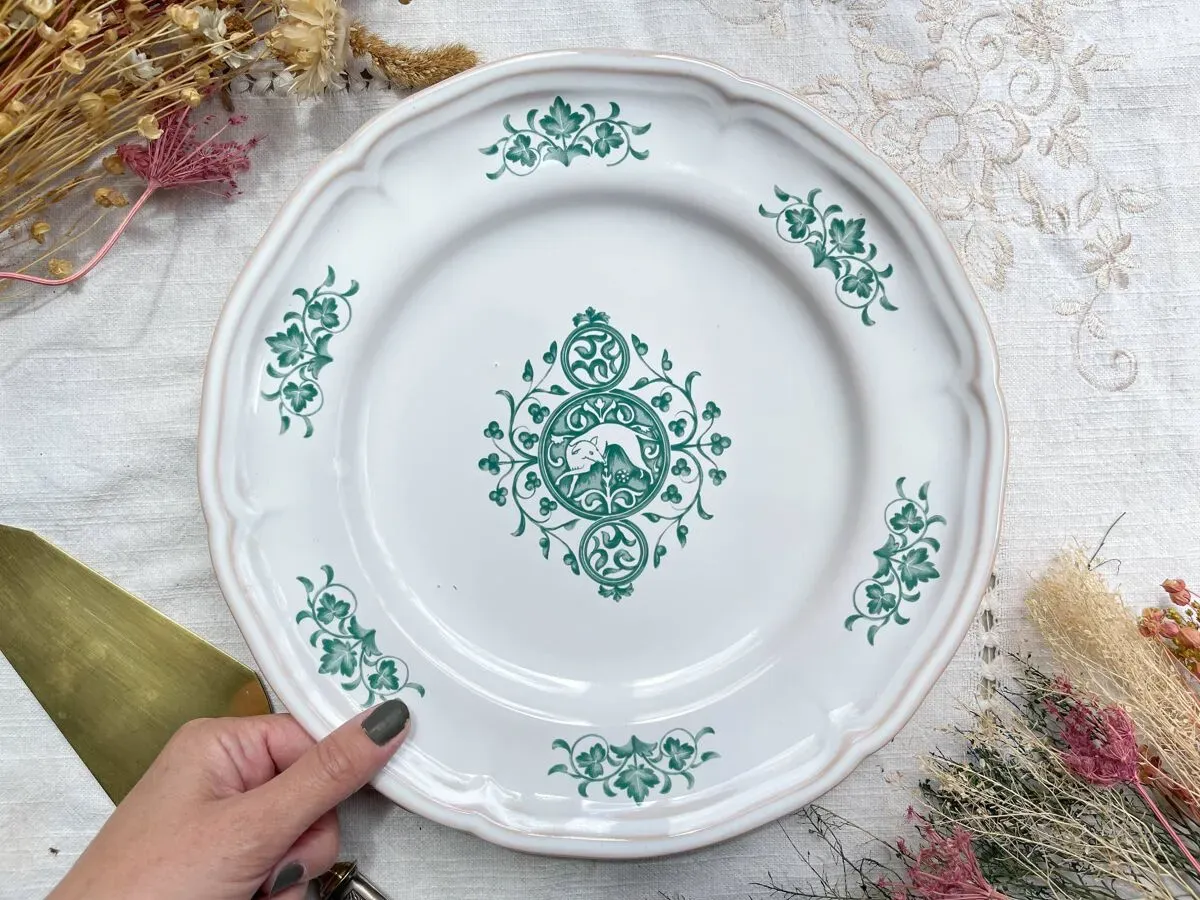 Illustration numéro 3 du produit Plat rond vintage gien motton made in france 1980 décor animalier