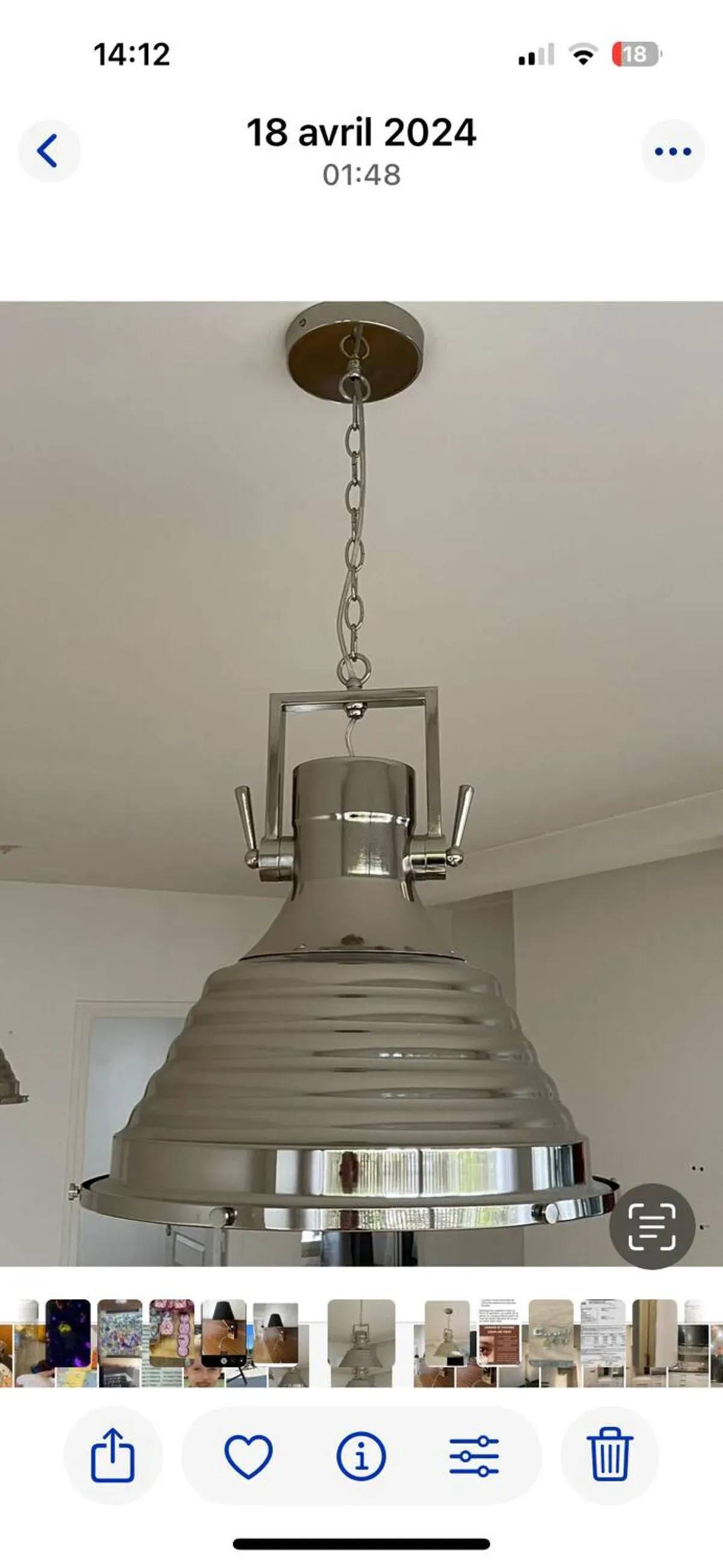 Illustration numéro 3 du produit Suspensions chromées