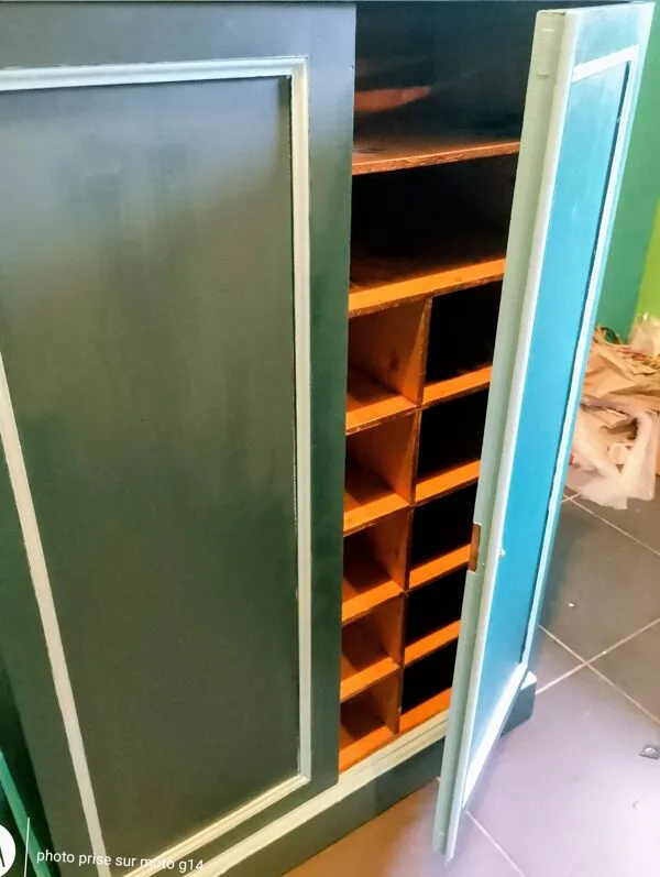 Illustration numéro 3 du produit Buffet bois rénové