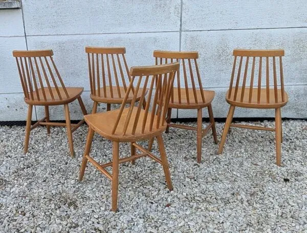 Illustration numéro 3 du produit 5 chaises scandinaves Stockholm, années 60-70