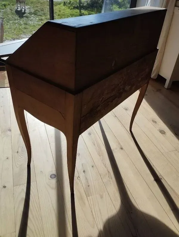 Illustration numéro 3 du produit Secrétaire ancien à abattant en bois fruitier, fin XIXème s.