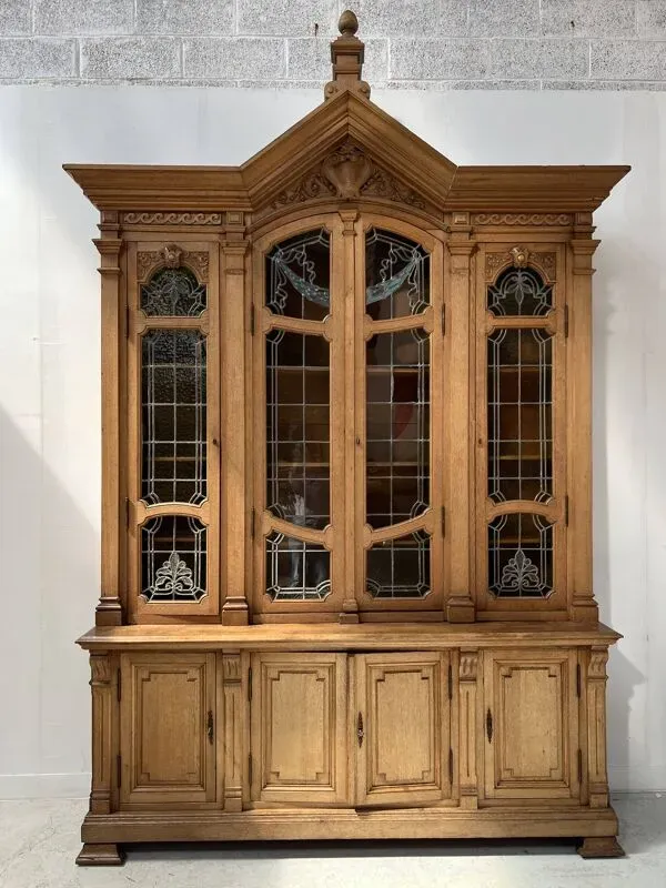 Illustration numéro 3 du produit Bibliothèque en deux corps de style Art Déco en chene massif XX siècle