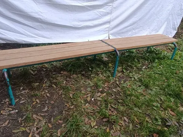 Illustration numéro 3 du produit Banc d'école