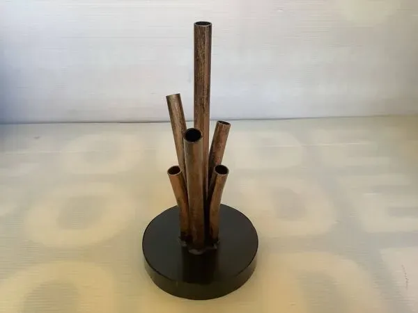 Illustration numéro 3 du produit Pique fleurs en métal et cuivre