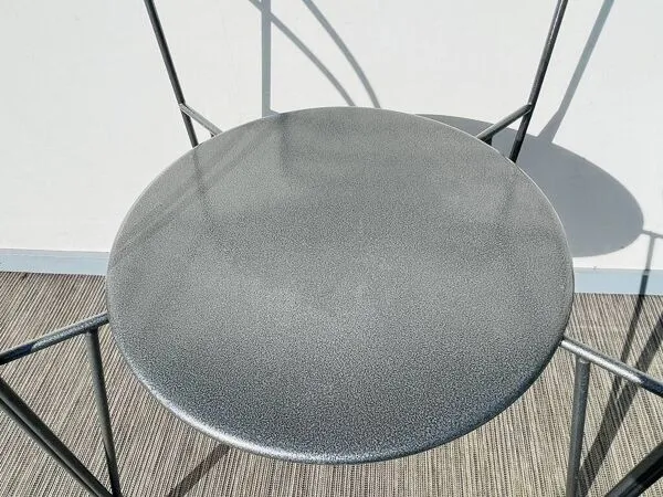 Illustration numéro 3 du produit Paire de chaises ' Lune d'Argent ' Pascal Mourgue - Fermob. Vintage 80s