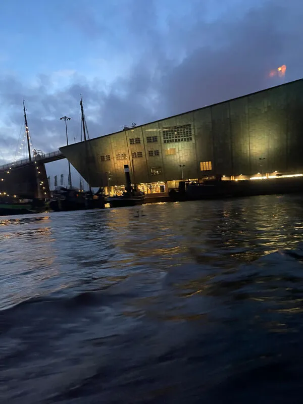 Illustration numéro 3 du produit Armoire meuble de métier