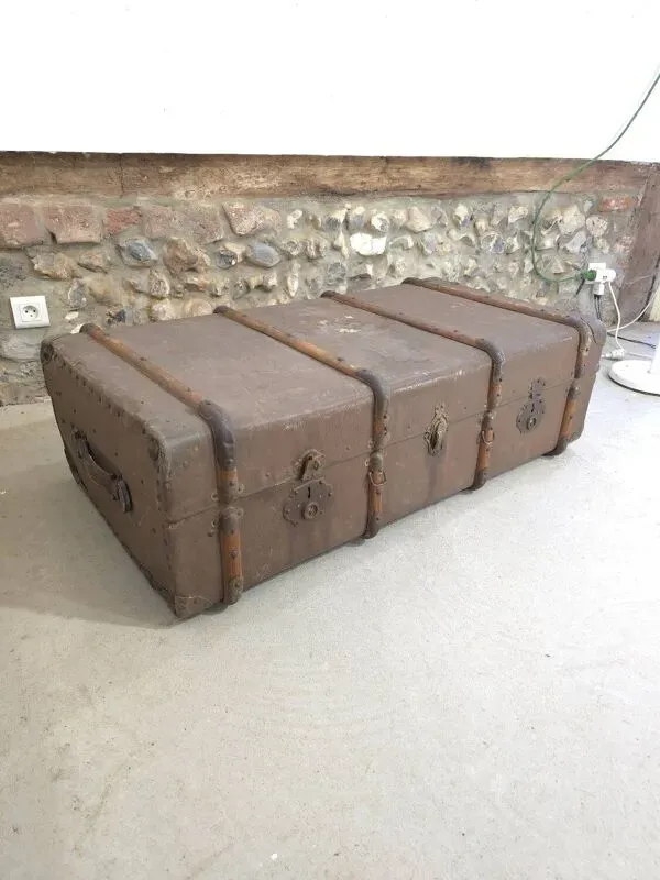 Illustration numéro 3 du produit Grande malle vers 1930