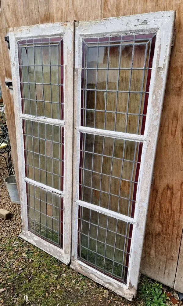 Illustration numéro 3 du produit Paire de Fenêtre vitraux