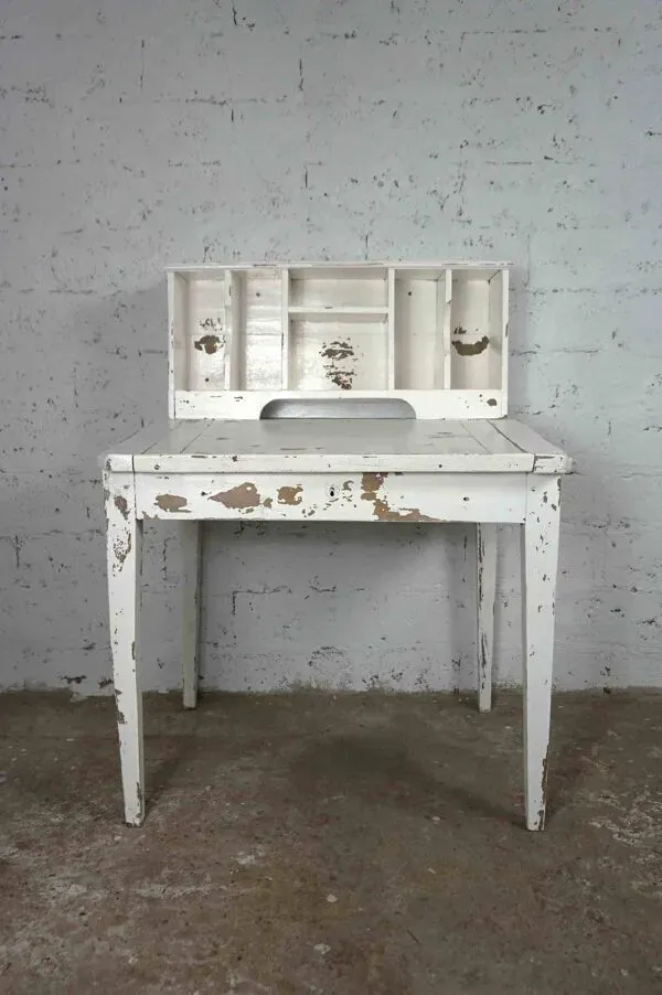 Illustration numéro 3 du produit secrétaire en bois fin XIXeme patiné