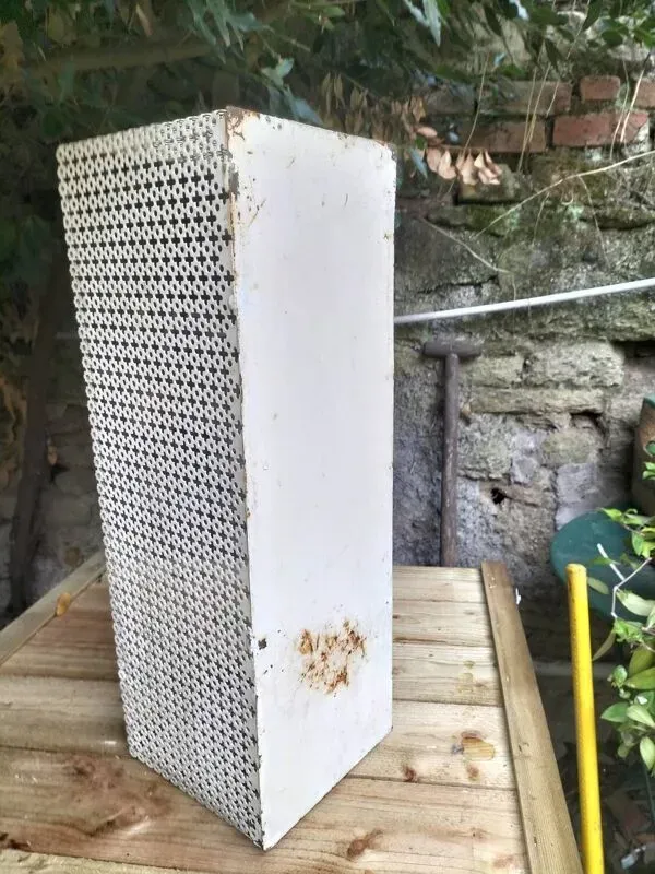 Illustration numéro 3 du produit Jardinière Matégot