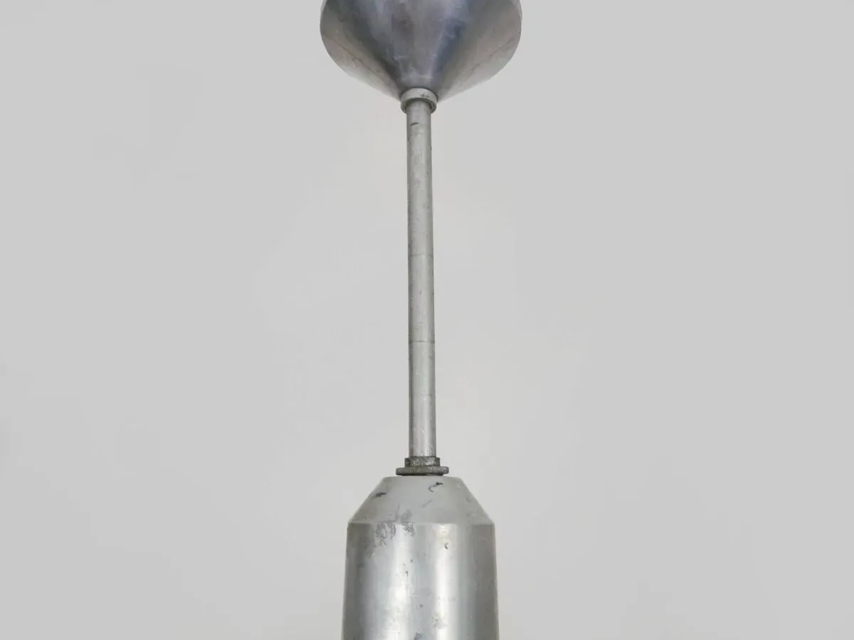 Illustration numéro 3 du produit Lustre, Suspension Space Age Soucoupe Volante style Holophane industriel en verre. Années 70