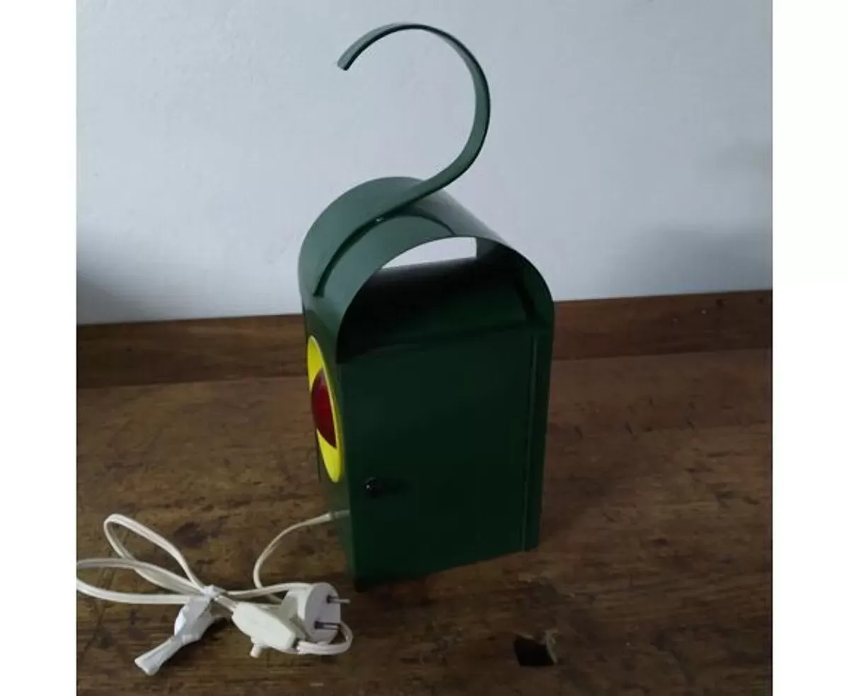 Illustration numéro 3 du produit Lampe à poser