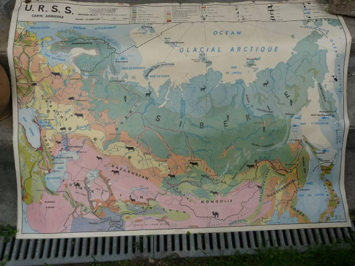 Illustration numéro 3 du produit Affiche scolaire mdi l'urss