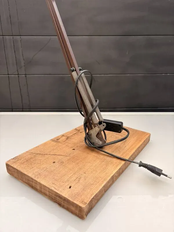 Illustration numéro 3 du produit Ancien Lampe Articulée Industrielle Architecte Vintage Marron