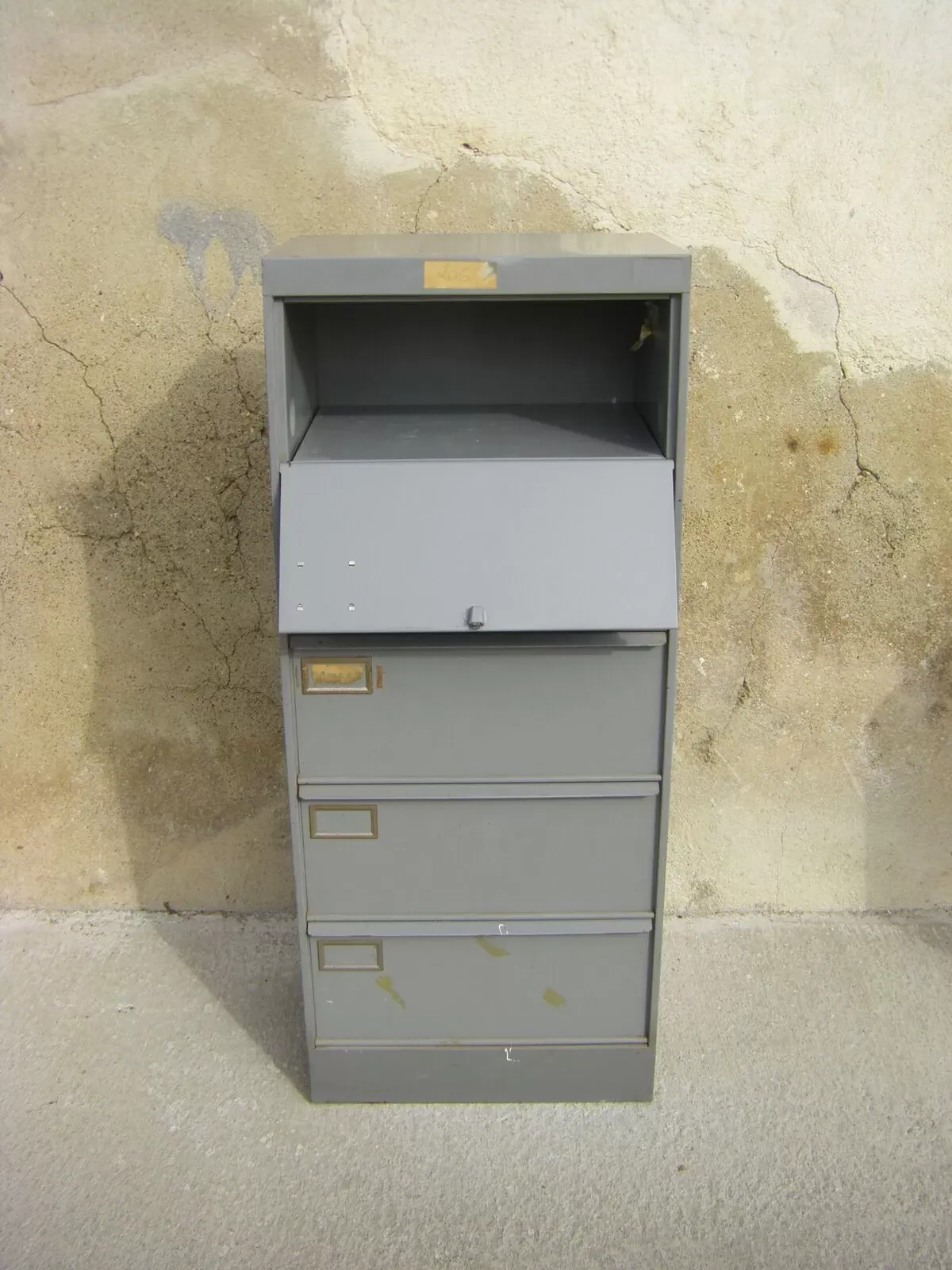 Illustration numéro 3 du produit Mobilier industriel