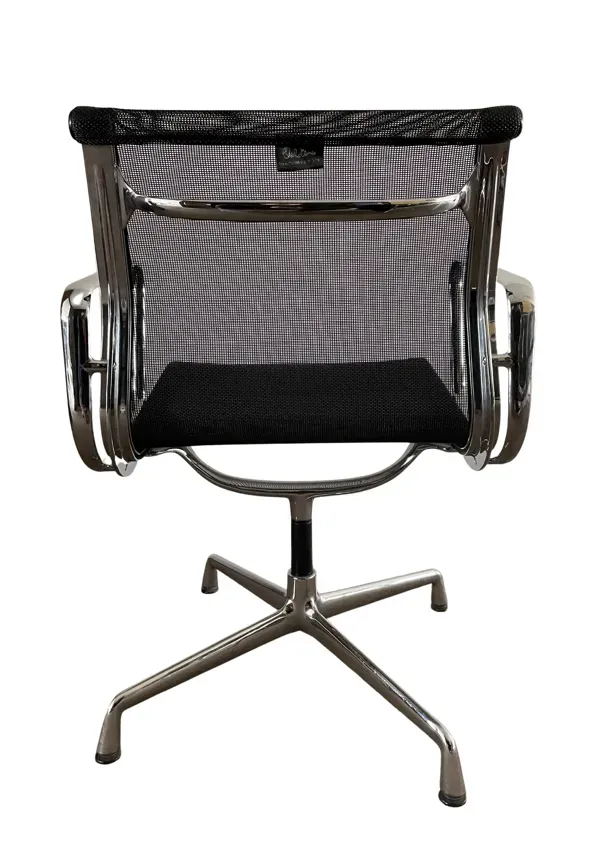 Illustration numéro 3 du produit Fauteuil de bureau de Charles & Ray Eames pour Vitra