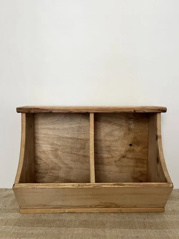 Illustration numéro 3 du produit Meuble de rangement, meuble à casiers