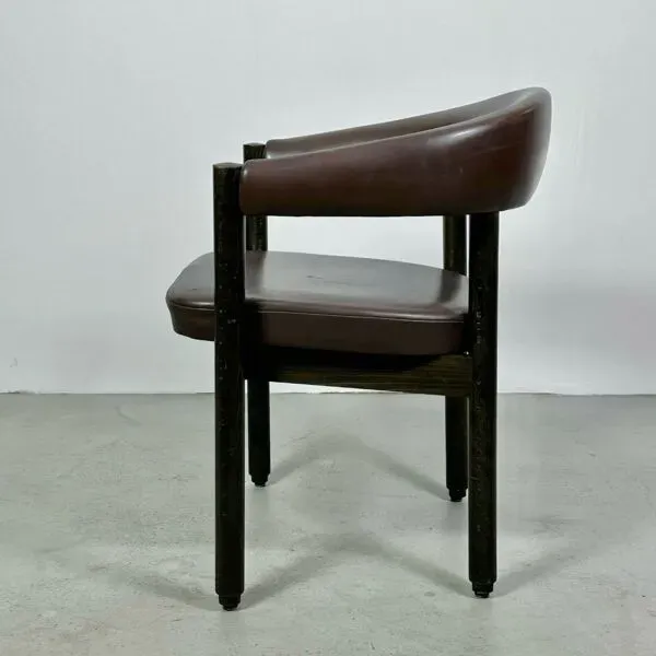 Illustration numéro 3 du produit Fauteuil club italien en cuir années 1980