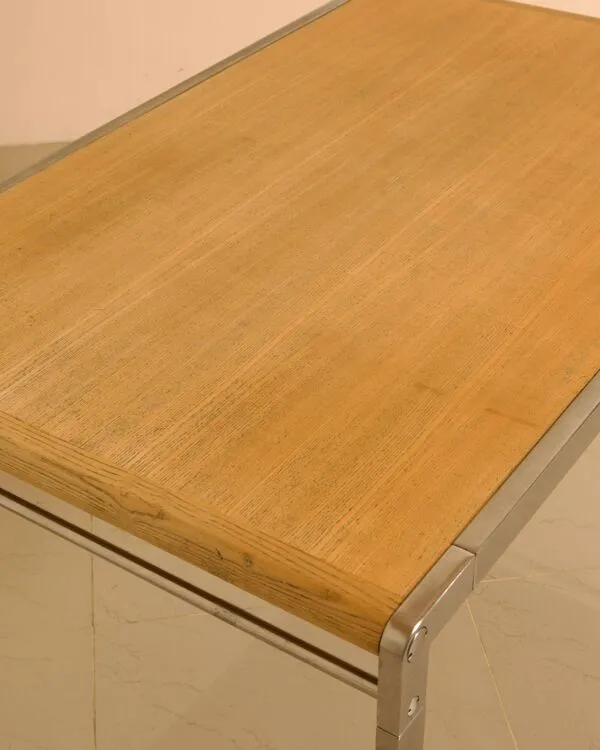 Illustration numéro 3 du produit Table à manger ''TE23'' par Claire Bataille et Paul Ibens pour Spectrum 70's