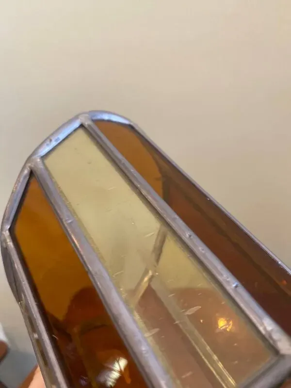 Illustration numéro 3 du produit Bougeoir bois et vitrail