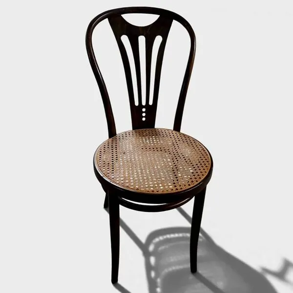 Illustration numéro 3 du produit Chaise bistrot en bois courbé et cannage — ZPM Radomsko