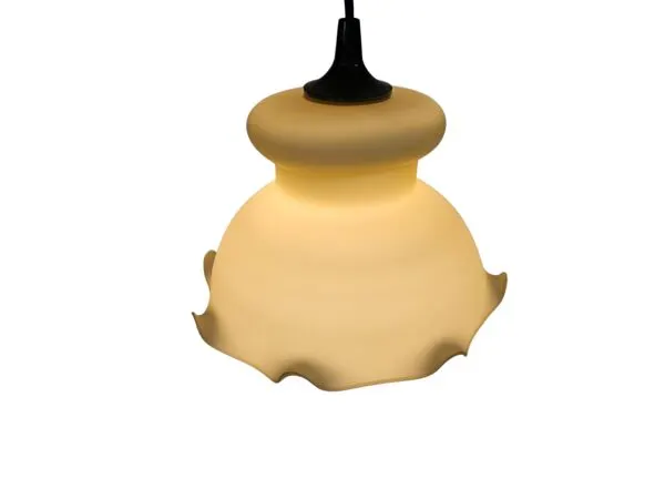 Illustration numéro 3 du produit Style Art Déco - opaline - lampe à goblet - Italie - années 60