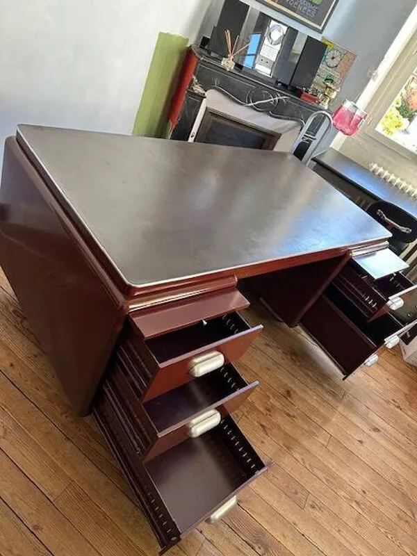 Illustration numéro 3 du produit Bureau bauhaus ahrend-oda 1933