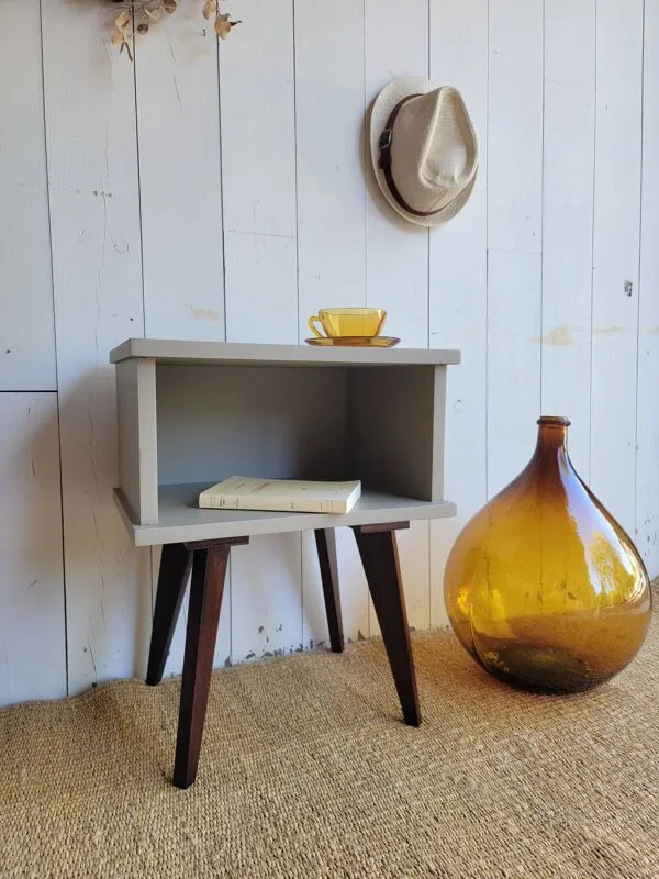 Illustration numéro 3 du produit Chevet vintage rénové