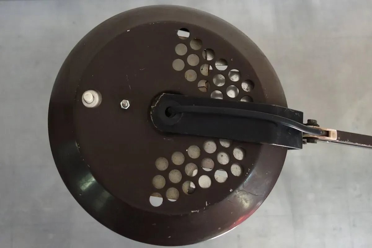 Illustration numéro 3 du produit Lampe articulée style architecte Fagerhults, Suède vintage