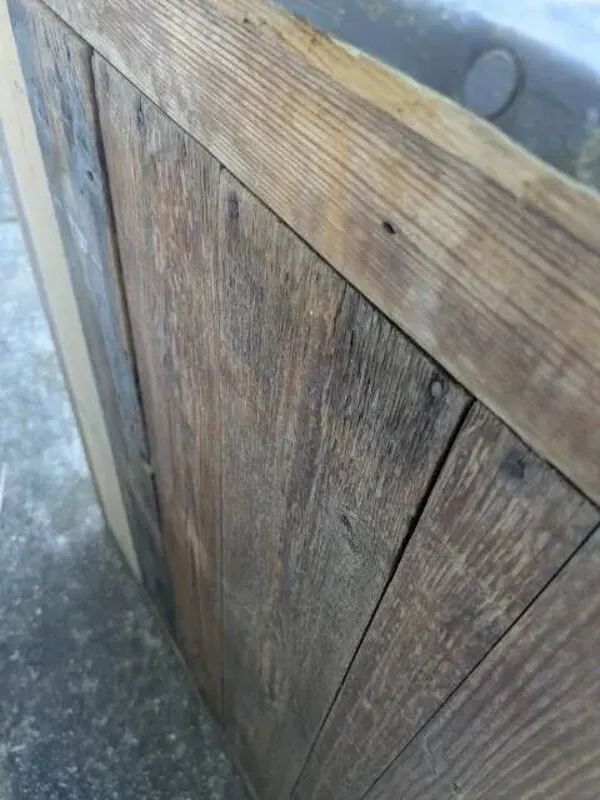 Illustration numéro 3 du produit Buffet, garde-manger