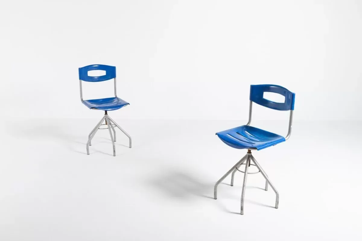 Illustration numéro 3 du produit Tabouret industriel vintage