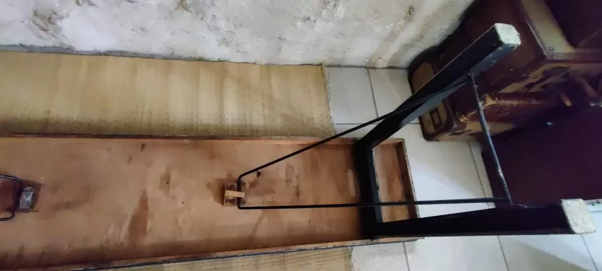 Illustration numéro 3 du produit Table d'atelier console