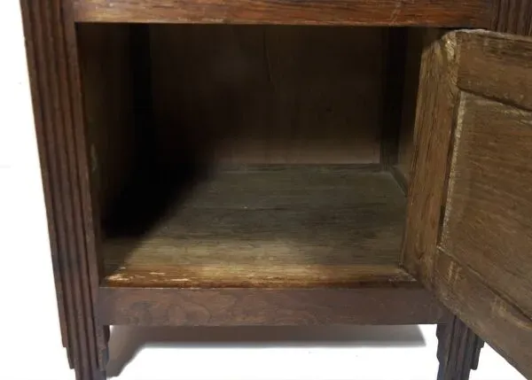 Illustration numéro 3 du produit Chevet, meuble d'appoint art deco