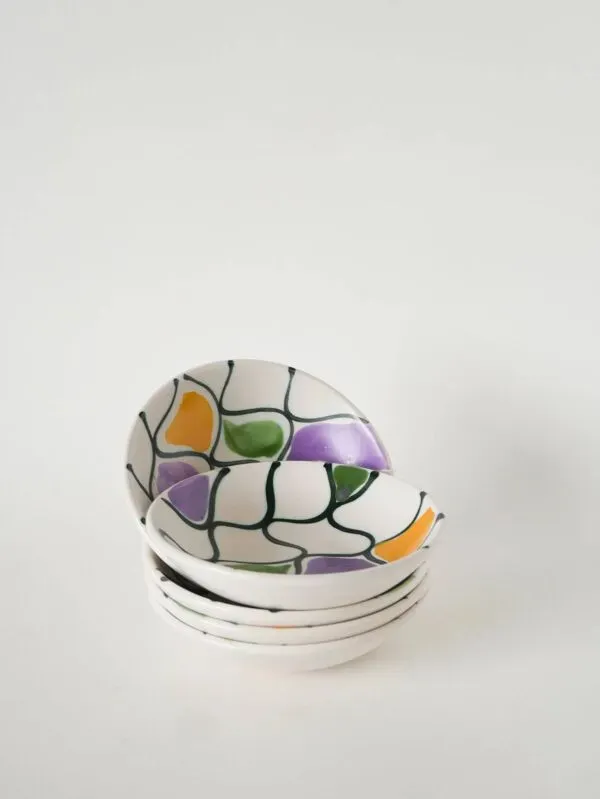 Illustration numéro 3 du produit Paire de ramequins en céramique, motifs abstraits jaune, violet et vert, modèle Pornic, 1960