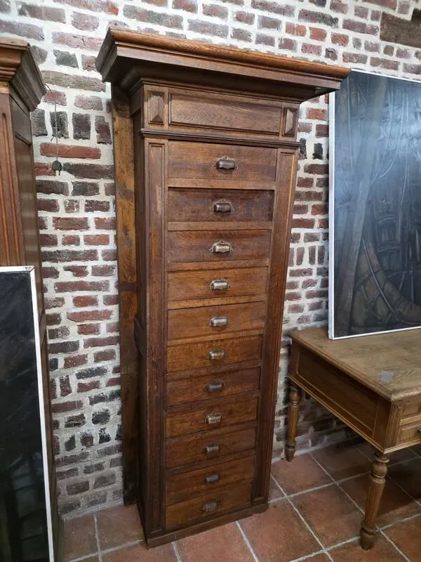 Illustration numéro 3 du produit Meuble de métier 11 tiroirs en chêne massif