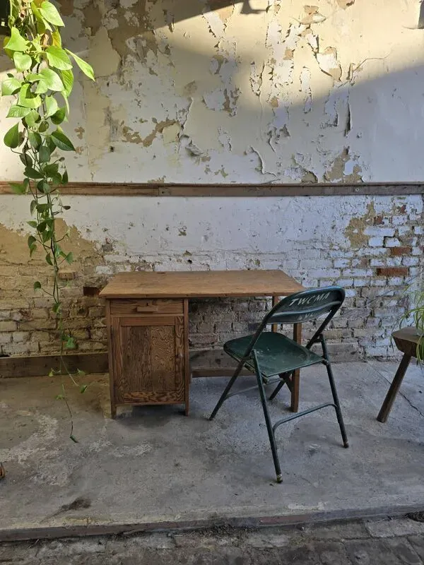 Illustration numéro 3 du produit Bureau d'école