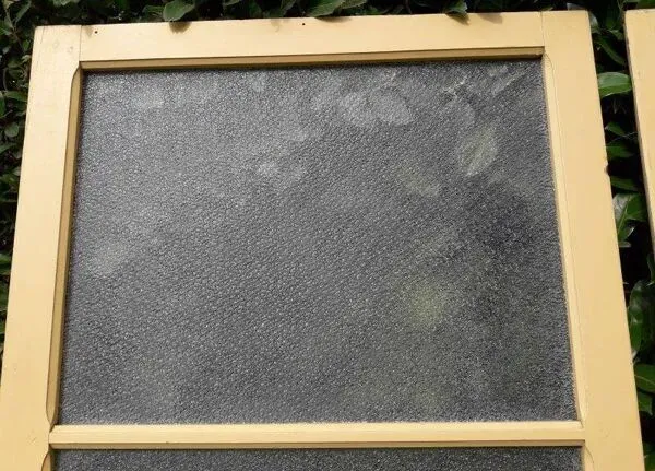 Illustration numéro 3 du produit Paire de portes coulissantes vitrées anciennes