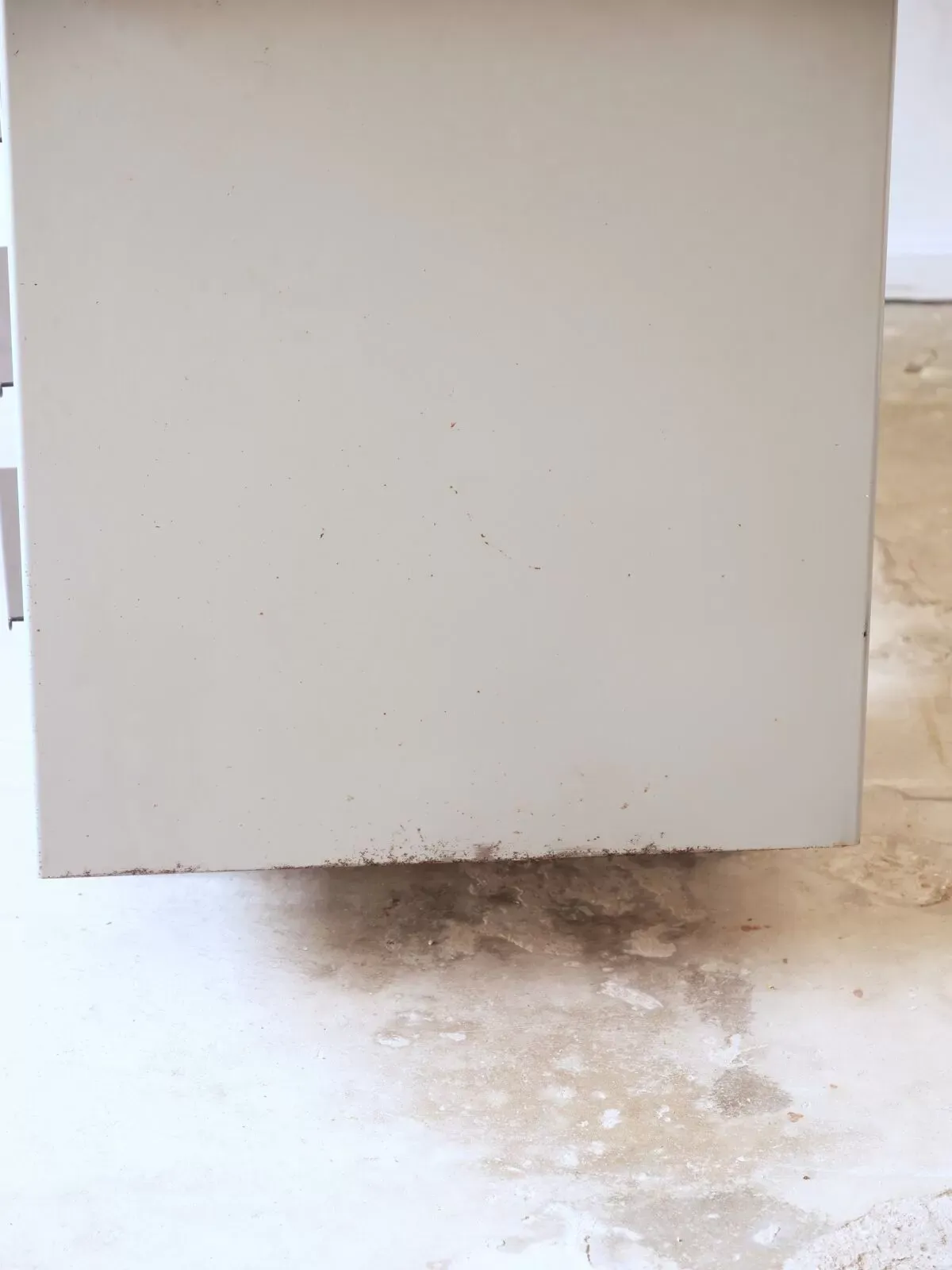 Illustration numéro 3 du produit Bureau geomètrique de style industriel sansen