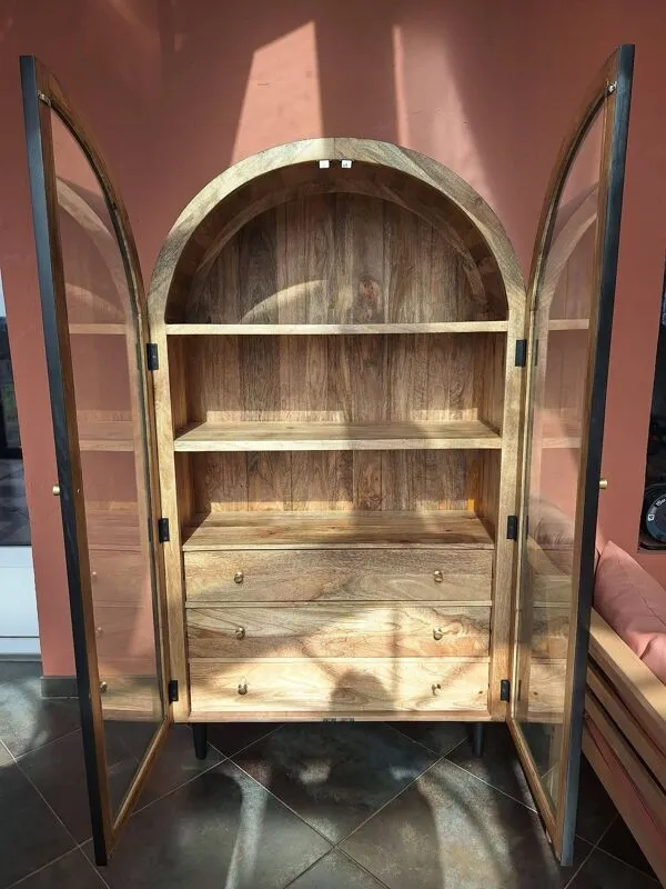 Illustration numéro 3 du produit Vitrine