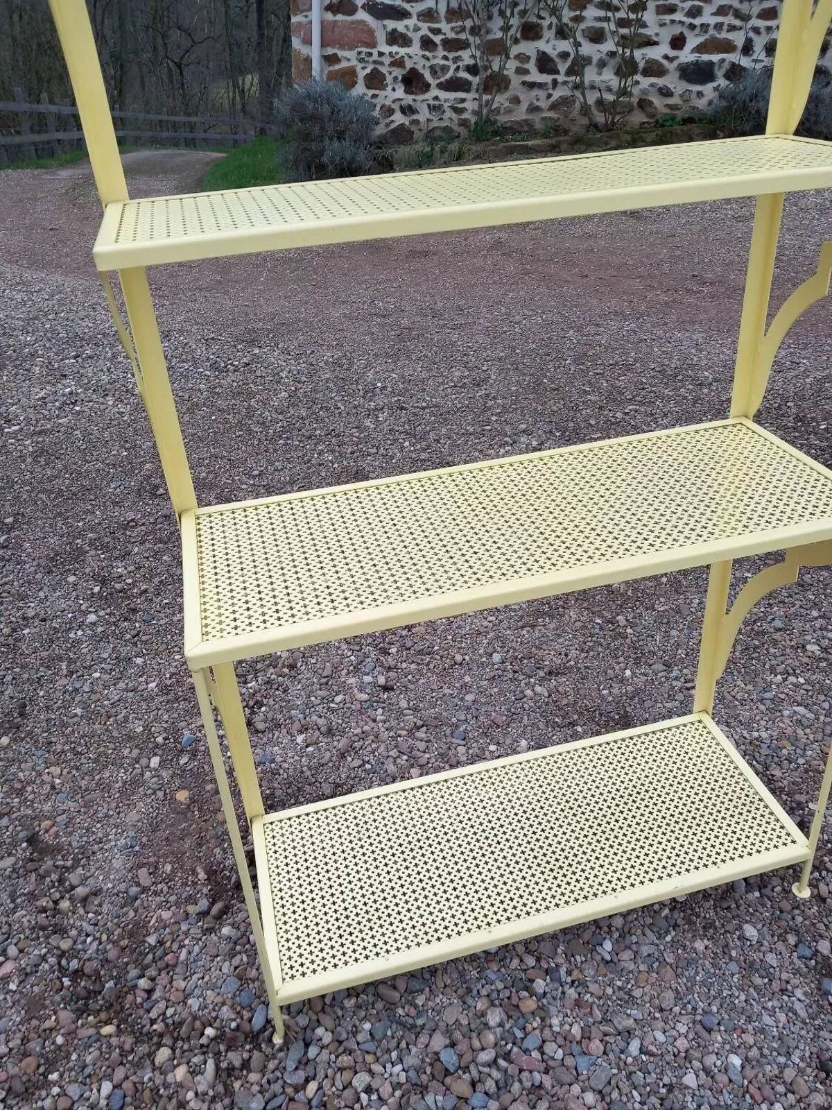 Illustration numéro 3 du produit Meuble à étagères ancien