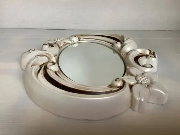 Illustration numéro 3 du produit Miroir Hollywood Regency 1967 Miller studio